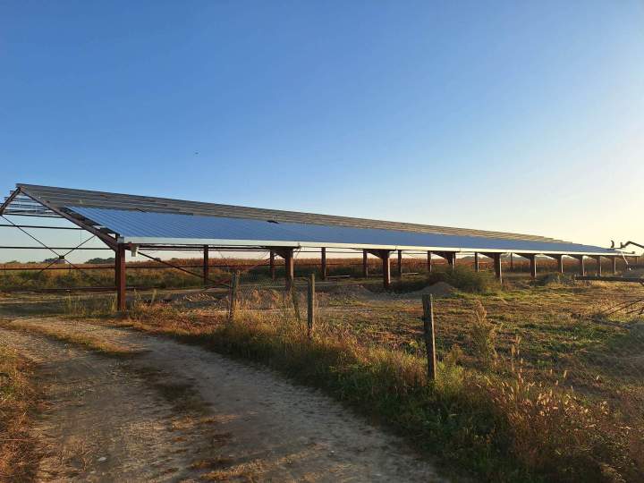 Installation de couverture métallique Landes